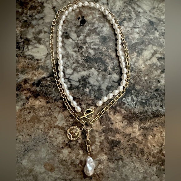 NEW Free People Layered Gold with pearls Necklace baroque coin - Picture 3 of 3